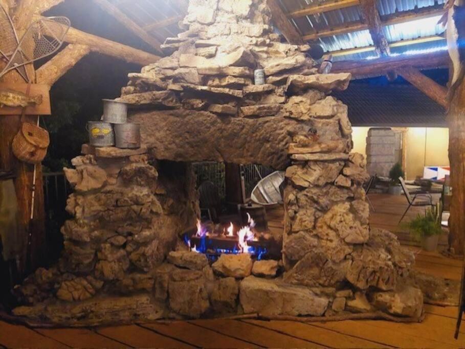 Stonegate Lodge King Bed, Wifi, 50In Roku Tv, Salt Water Pool Room #108 尤里卡斯普林斯 外观 照片